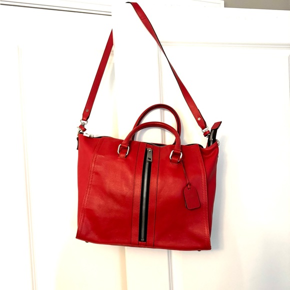 Levity Red leather Shoulder Bag with Structured Design - Picture 1 of 6